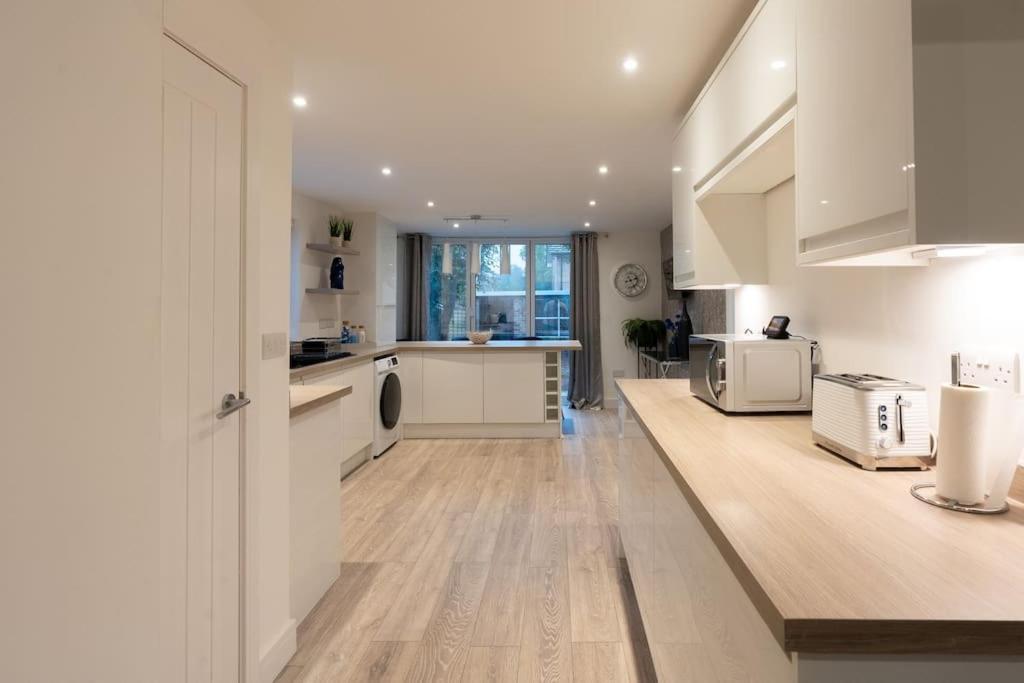 Luxury Living Away From Home Redhill  Zewnętrze zdjęcie