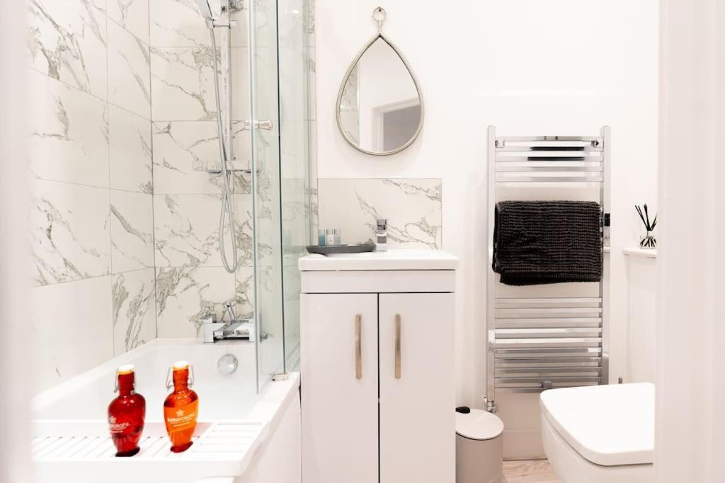 Luxury Living Away From Home Redhill  Zewnętrze zdjęcie