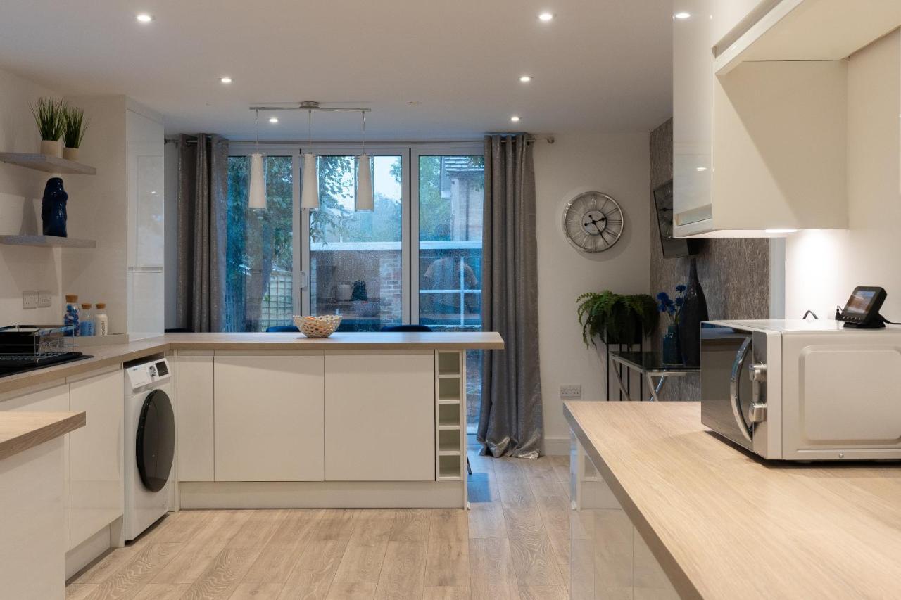 Luxury Living Away From Home Redhill  Zewnętrze zdjęcie